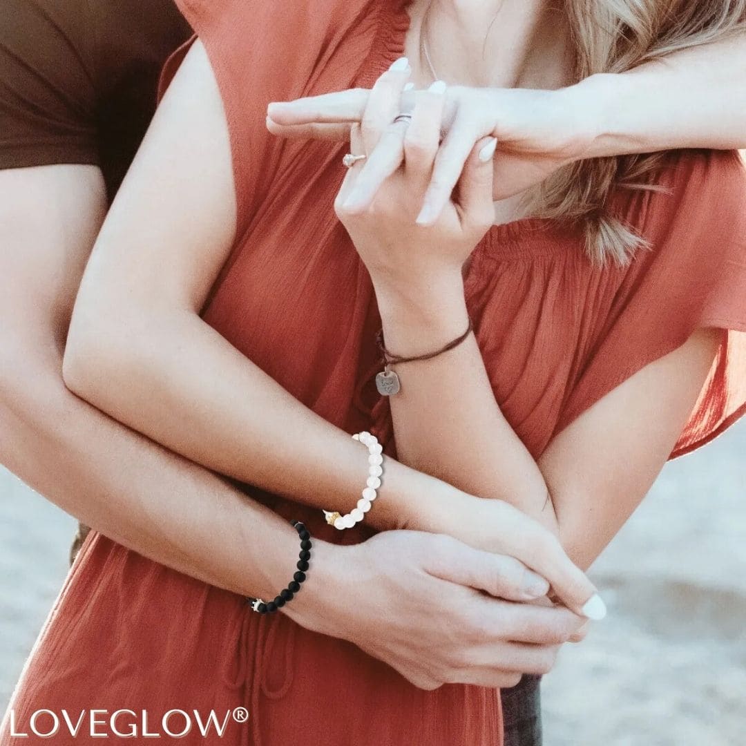 Dúo de LoveGlow® (Brazaletes magnéticos de Corazón luminoso)