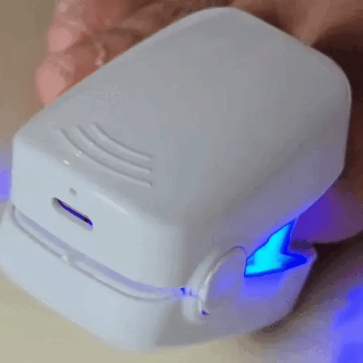 Dermolux® (Dispositivo láser para tratamiento de hongos en las uñas)